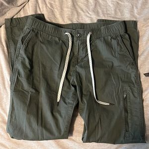 VUORI Ripstop Pant size Medium green
